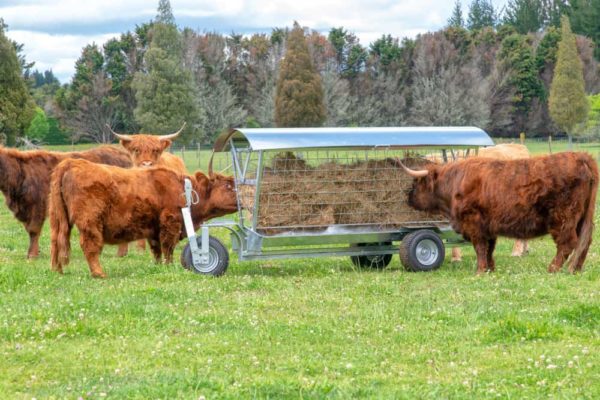 Wheeled Hay Feeders - 3 Wheeled Gooseneck Feeders